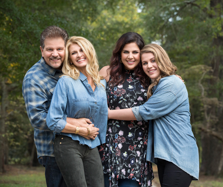 Hillary Scott, Lady Antebellum, CCM Magazine - image