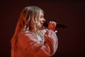 02 Anne Wilson VA Beach 10-7-2023 by Annette Holloway for CCM Mag-3362