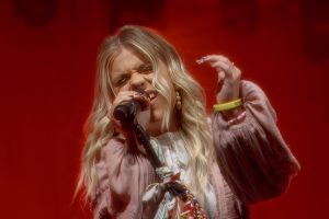 19 Anne Wilson VA Beach 10-7-2023 by Annette Holloway for CCM Mag-9067