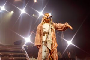 20 Anne Wilson VA Beach 10-7-2023 by Annette Holloway for CCM Mag-8936