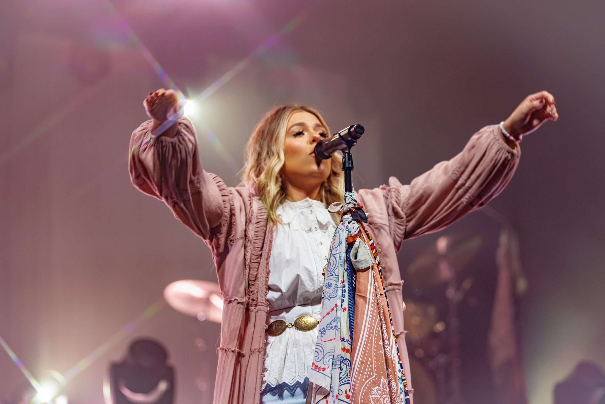 25 Anne Wilson VA Beach 10-7-2023 by Annette Holloway for CCM Mag-3138