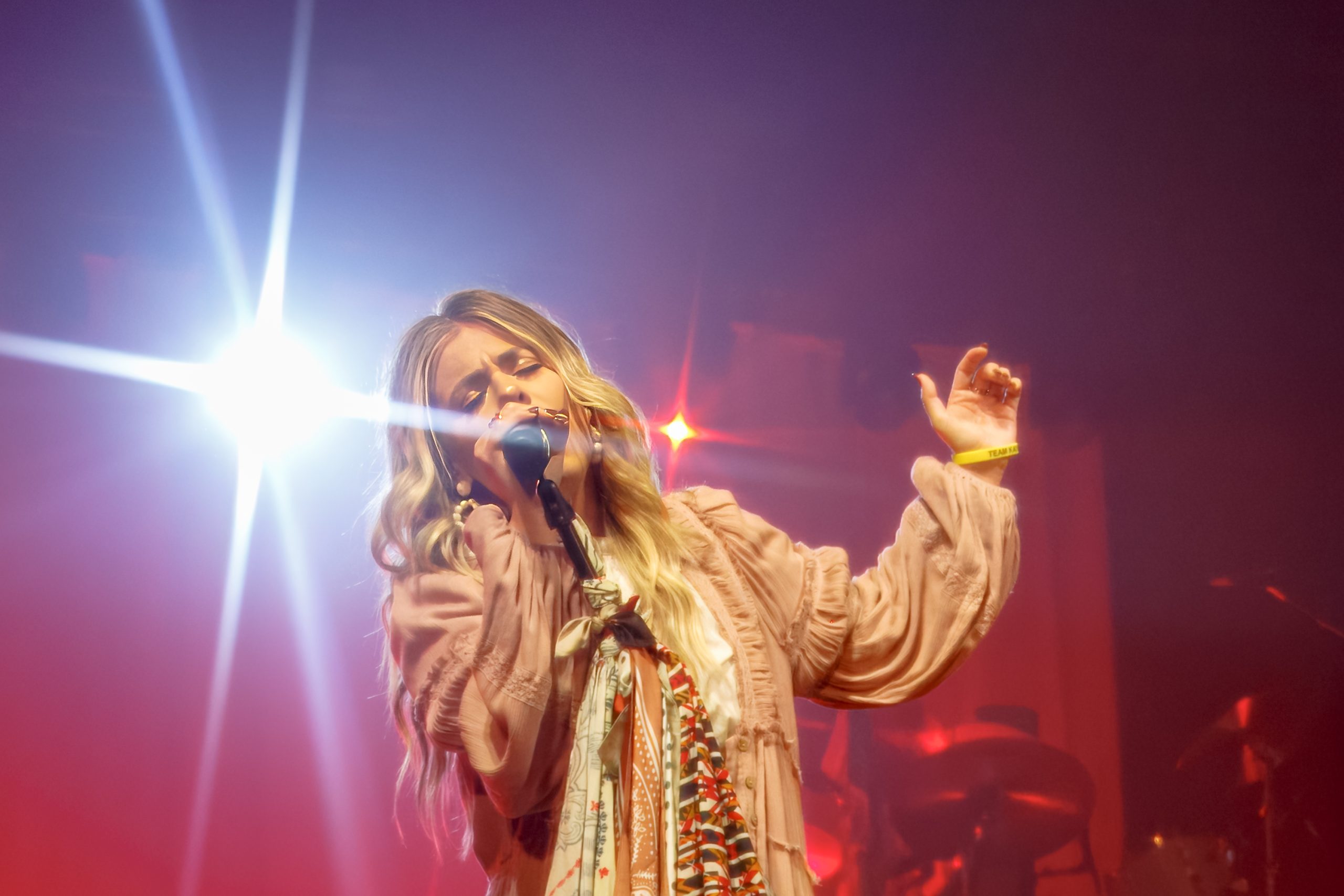 26 Anne Wilson VA Beach 10-7-2023 by Annette Holloway for CCM Mag-9006