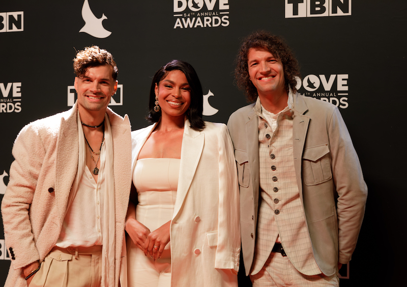 doveawardsredcarpet-86