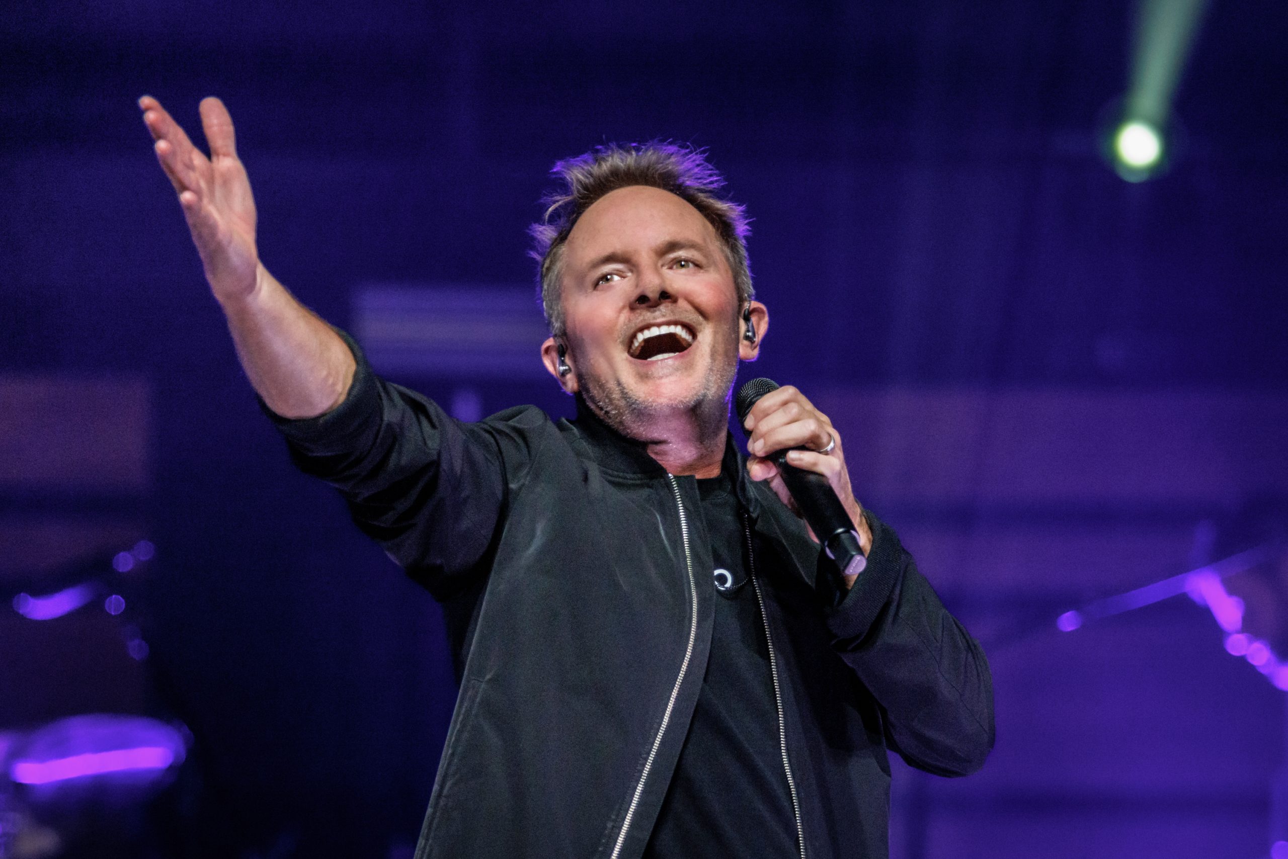 05 Chris Tomlin Hampton VA 11-2-2023 by Annette Holloway for CCM Mag-9789