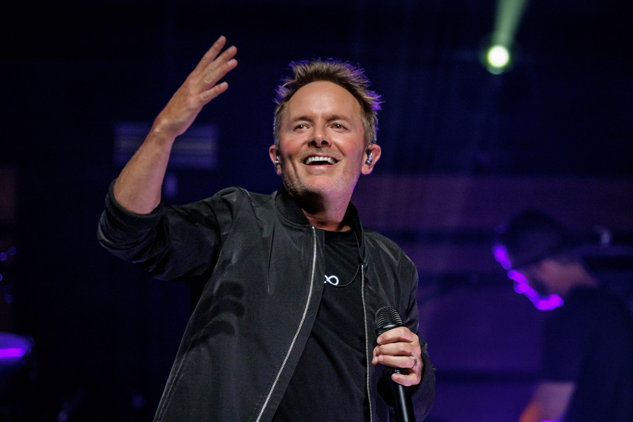 10 Chris Tomlin Hampton VA 11-2-2023 by Annette Holloway for CCM Mag-9801