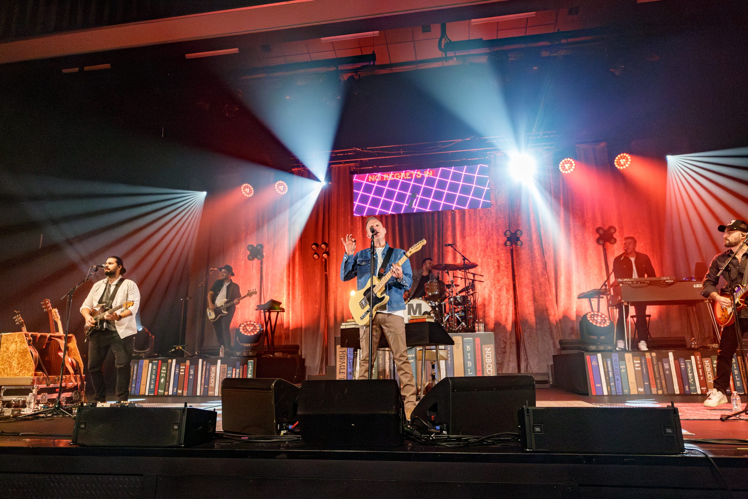 16 Matthew West MSYG Richmond VA 11-3-2023 by Annette Holloway for CCM Mag-9884