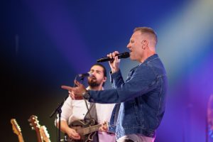 18 Matthew West MSYG Richmond VA 11-3-2023 by Annette Holloway for CCM Mag-1802