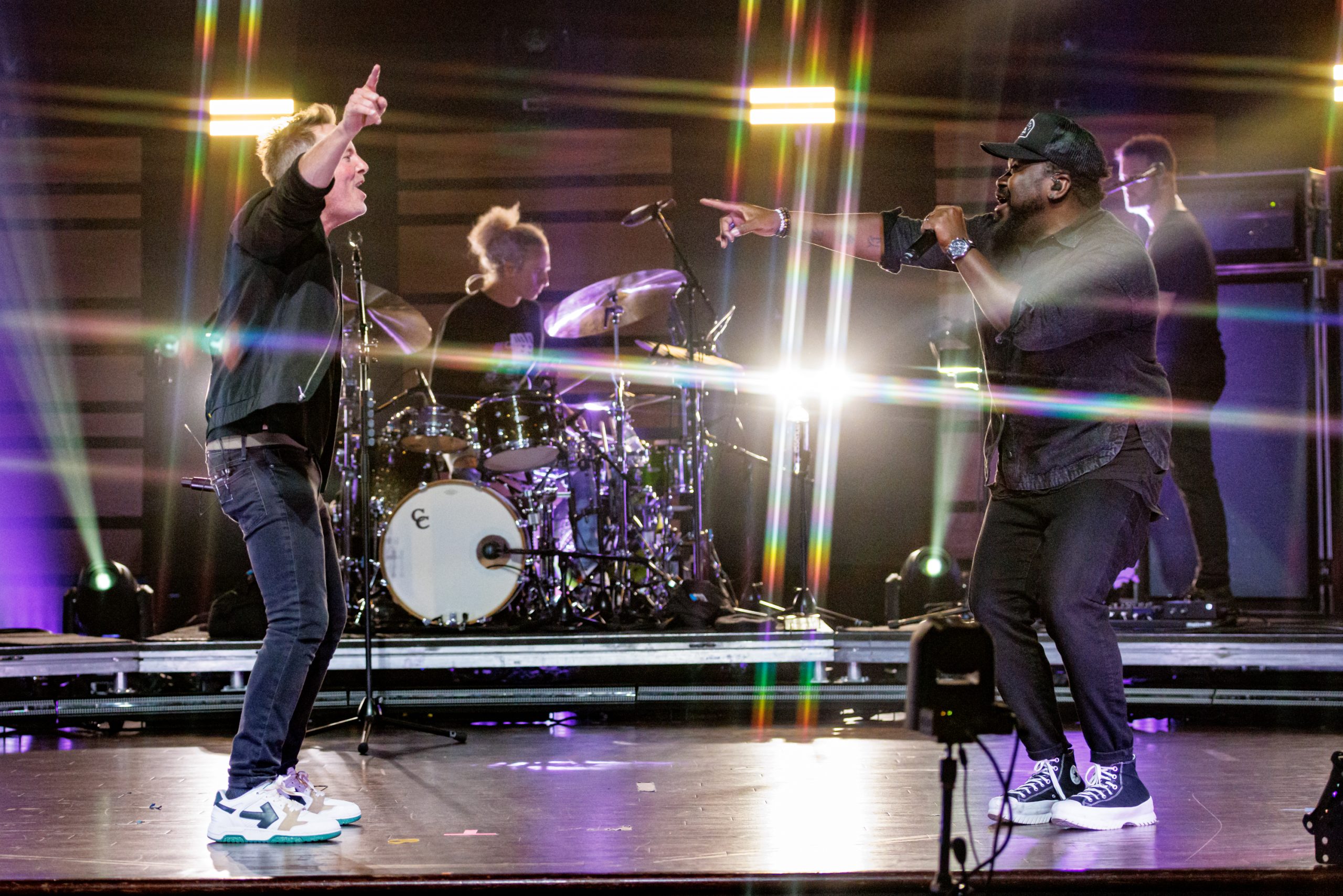 20 Chris Tomlin Hampton VA 11-2-2023 by Annette Holloway for CCM Mag-9653