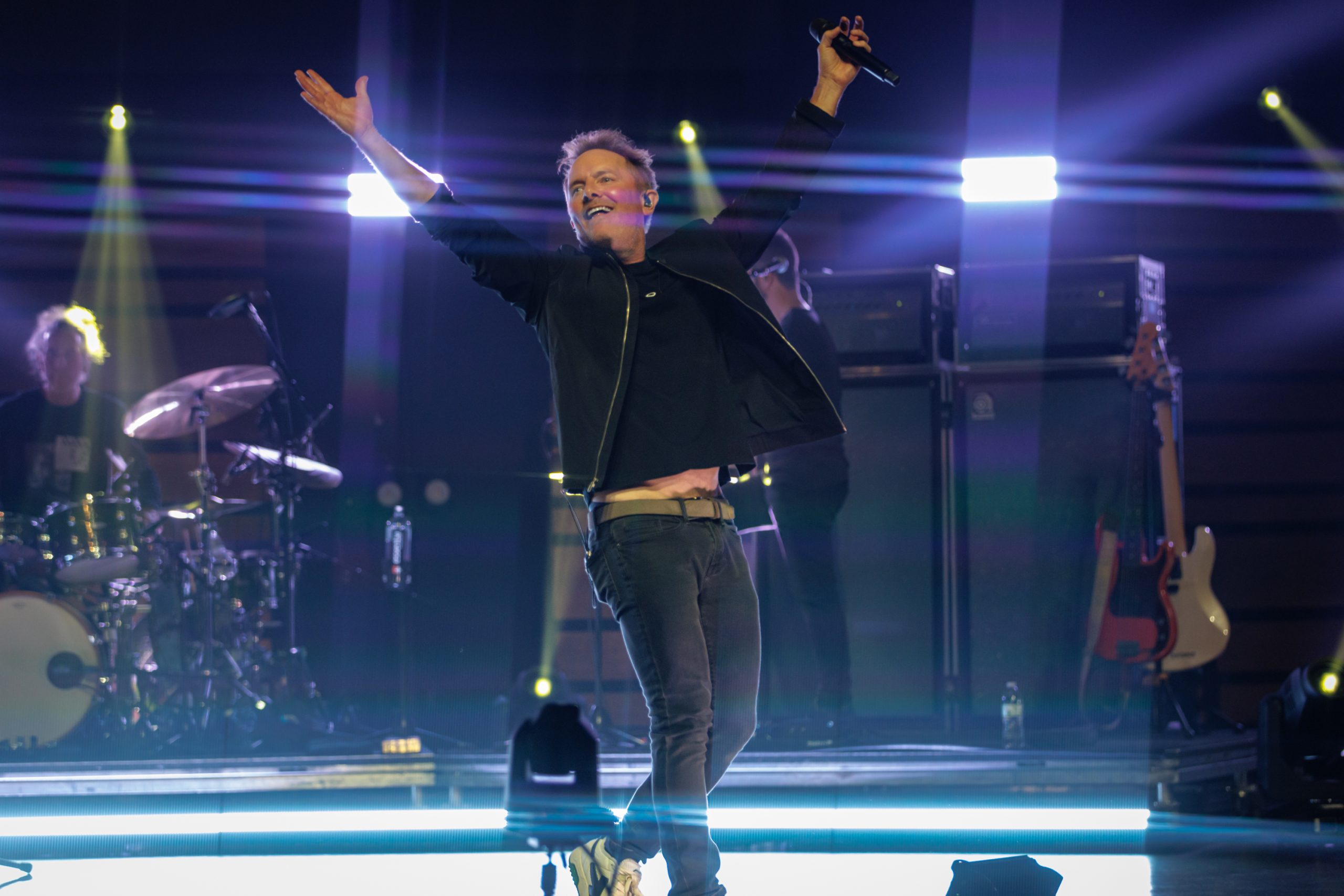 22 Chris Tomlin Hampton VA 11-2-2023 by Annette Holloway for CCM Mag-9701