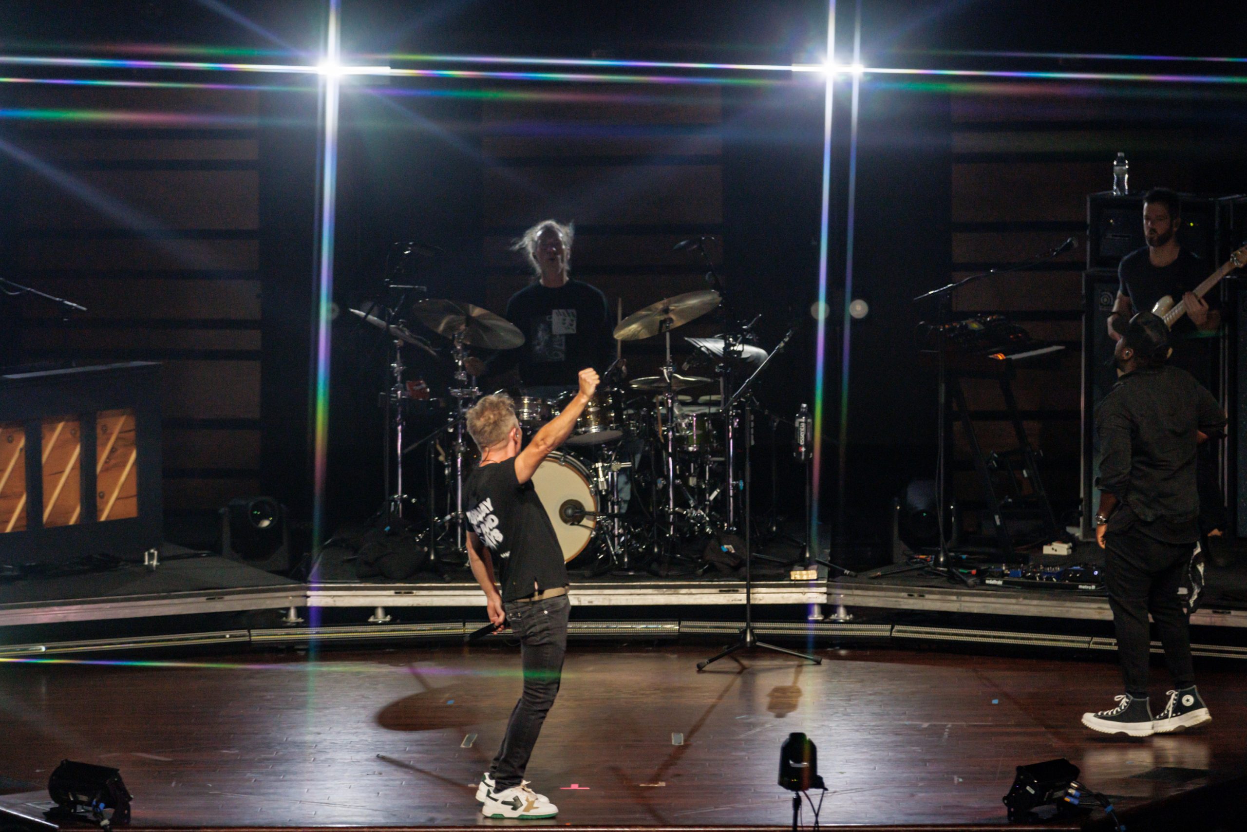 29 Chris Tomlin Hampton VA 11-2-2023 by Annette Holloway for CCM Mag-0521