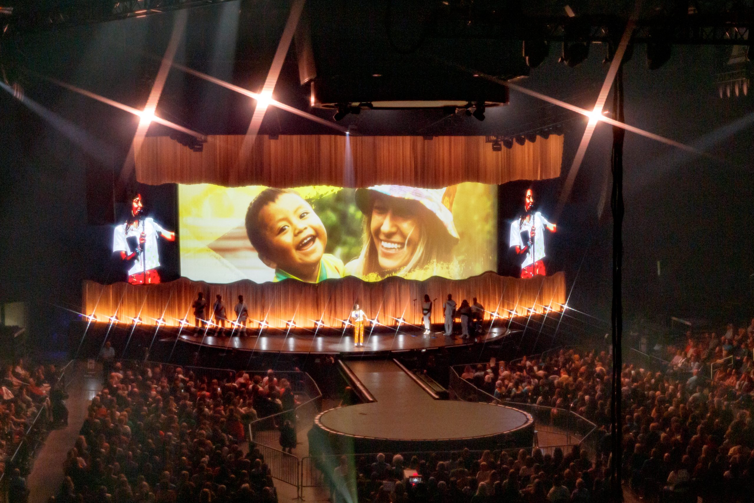 22 Lauren Daigle VA 3-16-2024 by Annette Holloway for CCM Mag-2795