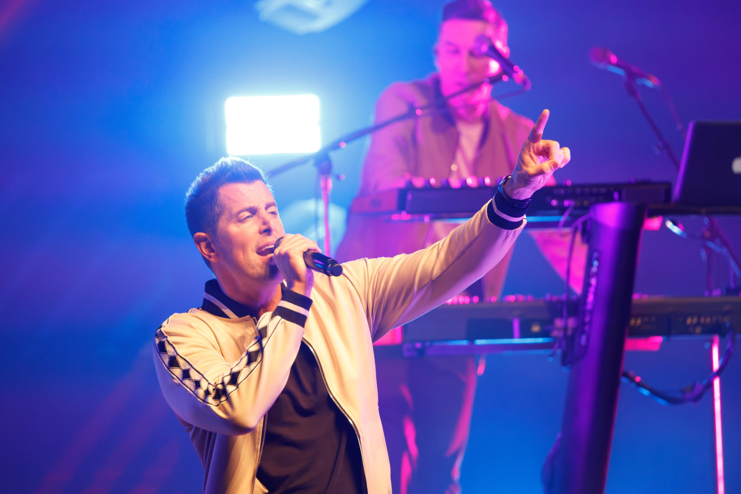 0F9A0300-Enhanced-NR