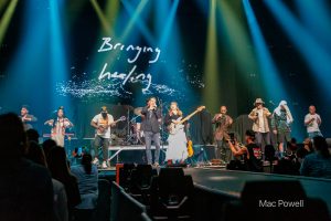 10 Mac Powell WVa 3-23-2024 by Annette Holloway for CCM Mag-3392