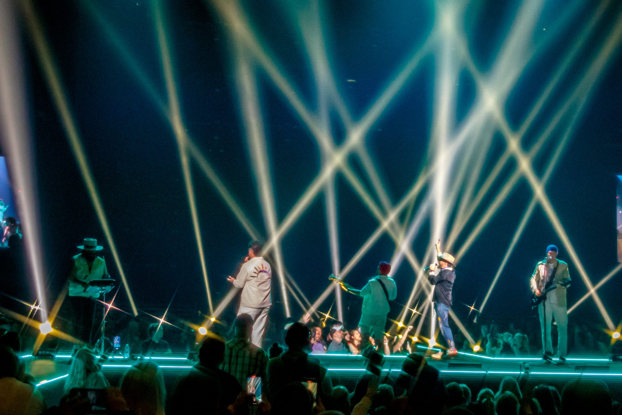 15 TobyMac WVa 3-23-2024 by Annette Holloway for CCM Mag-3815