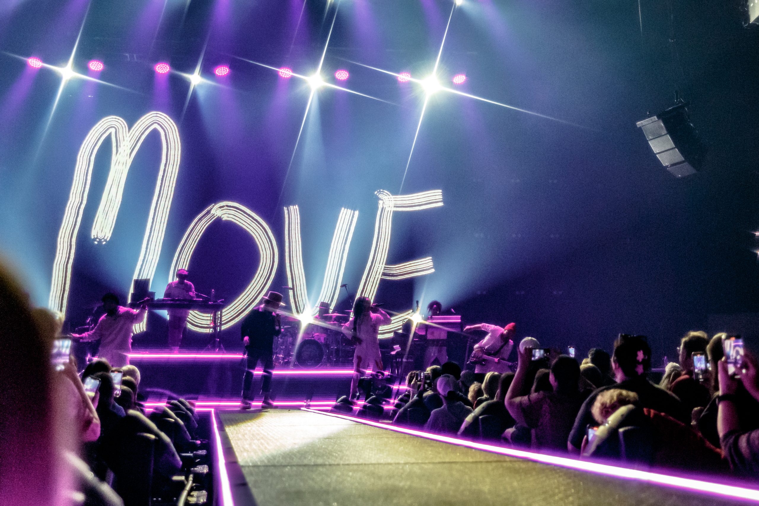 33 TobyMac WVa 3-23-2024 by Annette Holloway for CCM Mag-3611