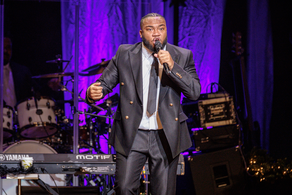 03 Roman and Debbie - CeCe Winans Christmas Tour in VA 12-6-2024 by Annette Holloway-5364