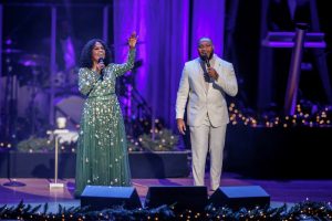 05 Roman and Debbie - CeCe Winans Christmas Tour in VA 12-6-2024 by Annette Holloway-5098