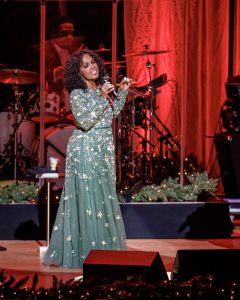 06 CeCe Winans Christmas Tour in VA 12-6-2024 by Annette Holloway-5143