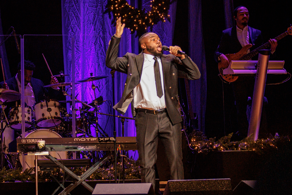 09 Roman and Debbie - CeCe Winans Christmas Tour in VA 12-6-2024 by Annette Holloway-5342