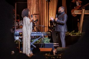 12 CeCe Winans Christmas Tour in VA 12-6-2024 by Annette Holloway-5871