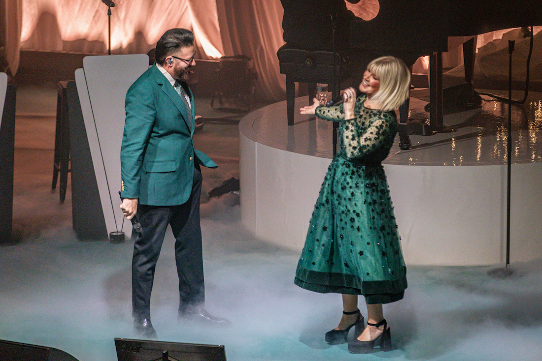 13 Grant & Gokey Christmas Tour 12-5-2024 by Annette Holloway-4813