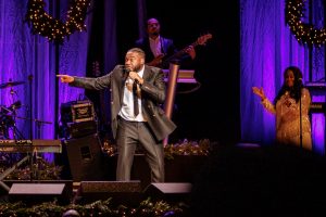 14 Roman and Debbie - CeCe Winans Christmas Tour in VA 12-6-2024 by Annette Holloway-5340
