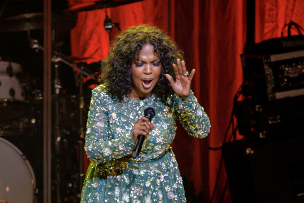 18 CeCe Winans Christmas Tour in VA 12-6-2024 by Annette Holloway-5201