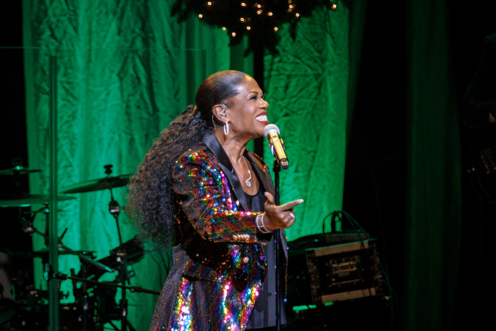 20 Roman and Debbie - CeCe Winans Christmas Tour in VA 12-6-2024 by Annette Holloway-5410