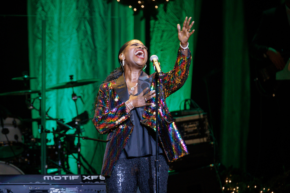 21 Roman and Debbie - CeCe Winans Christmas Tour in VA 12-6-2024 by Annette Holloway-5419