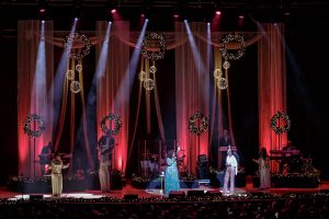 22 CeCe Winans Christmas Tour in VA 12-6-2024 by Annette Holloway-0172