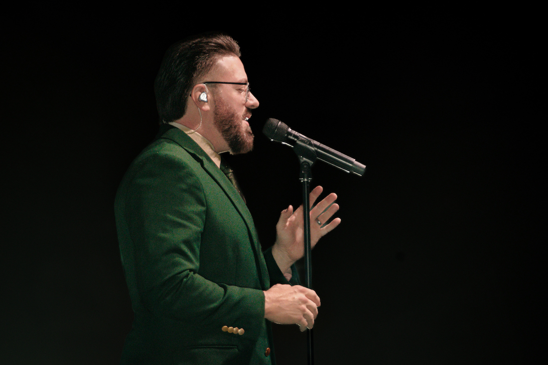 29 Grant & Gokey Christmas Tour 12-5-2024 by Annette Holloway-4427