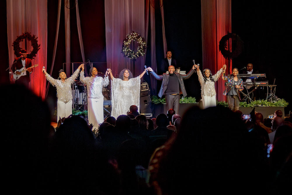 35 CeCe Winans Christmas Tour in VA 12-6-2024 by Annette Holloway-0360