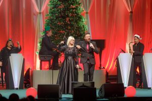 39 Grant & Gokey Christmas Tour 12-5-2024 by Annette Holloway-0201