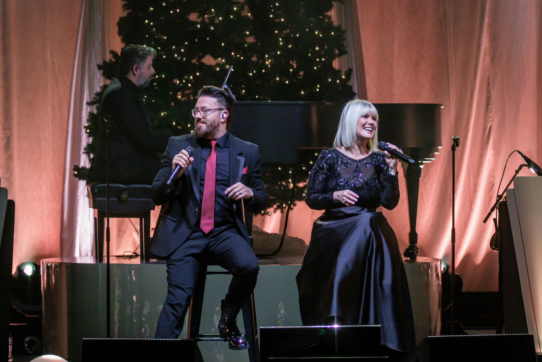 40 Grant & Gokey Christmas Tour 12-5-2024 by Annette Holloway-4240