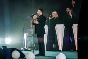 44 Grant & Gokey Christmas Tour 12-5-2024 by Annette Holloway-4273