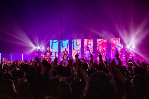 Hillsong Young and Free (Photo by Annette Holloway)